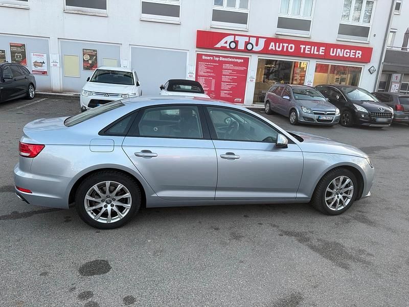 Gebraucht Audi A4 150 PS (110 kW) 2019 Silber Limousine
