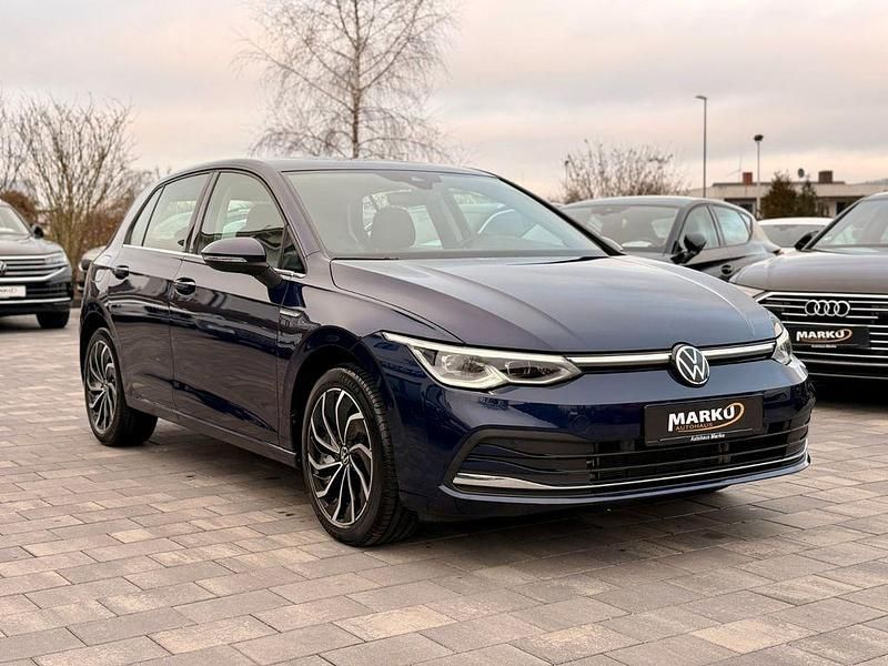 Gebraucht VW Golf VIII Style 190 PS (139 kW) 2022 Blau Limousine