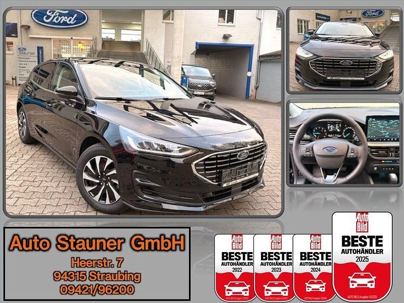 Neu Ford Focus Titanium 155 PS (114 kW) 2025 Schwarz Limousine