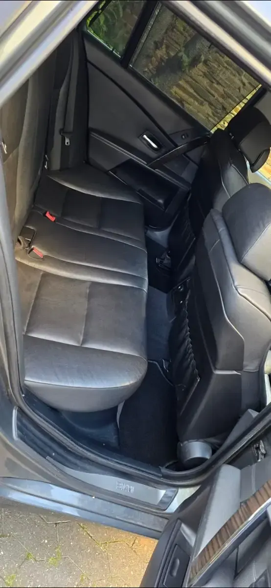 Gebraucht BMW 530 218 PS (160 kW) 2004 Grau Kombi