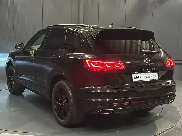 Gebraucht VW Touareg Style 286 PS (210 kW) 2022 Deep black perleffekt SUV