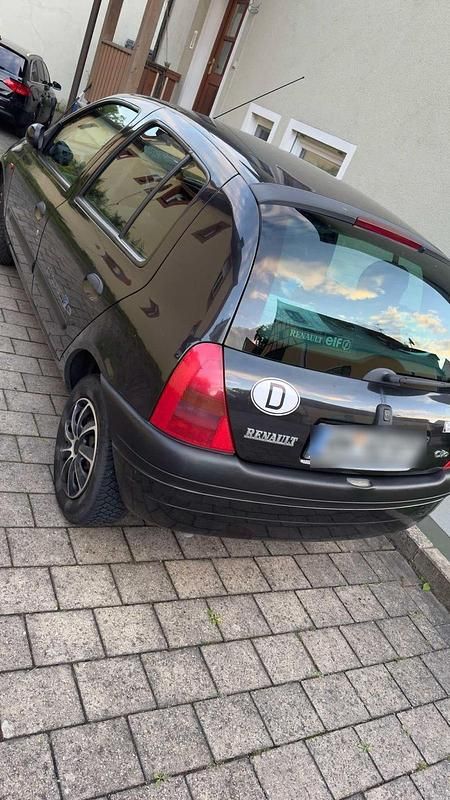 Gebraucht Renault Clio II 58 PS (42 kW) 2000 Schwarz Limousine