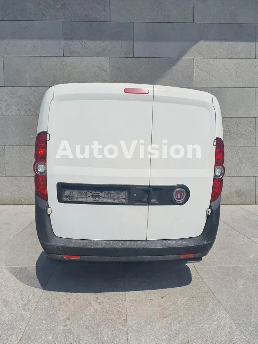 Gebraucht Fiat Doblò 95 PS (69 kW) 2012 Weiß Van / Kleinbus