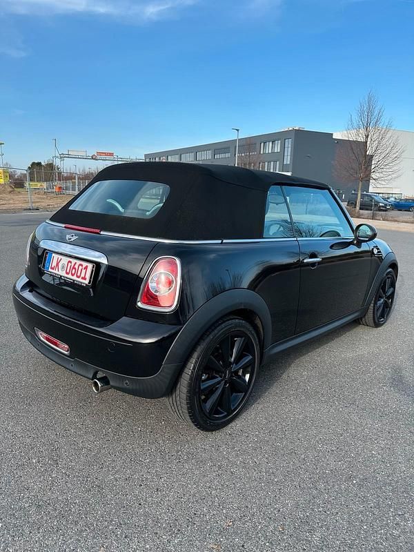 Gebraucht Mini One Cabriolet 122 PS (89 kW) 2015 Schwarz Cabrio
