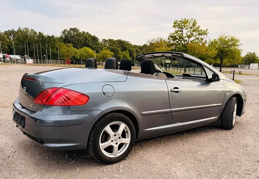 Gebraucht Peugeot 307 CC 109 PS (80 kW) 2009 Grau Cabrio