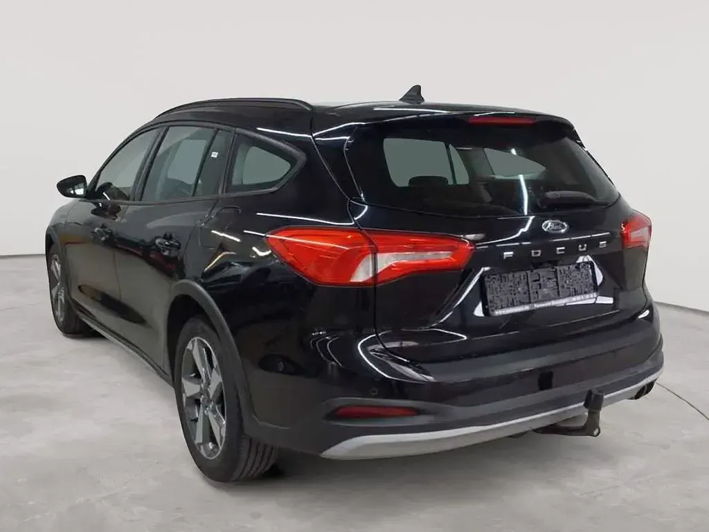 Gebraucht Ford Focus Active 150 PS (110 kW) 2020 Schwarz Limousine