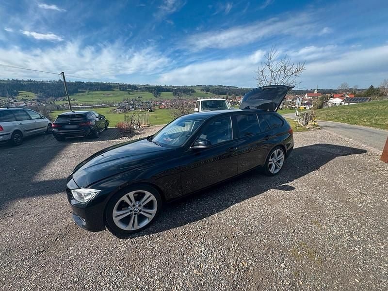 Second-hand BMW 320 184 CP (135 kW) 2013 Negru Break