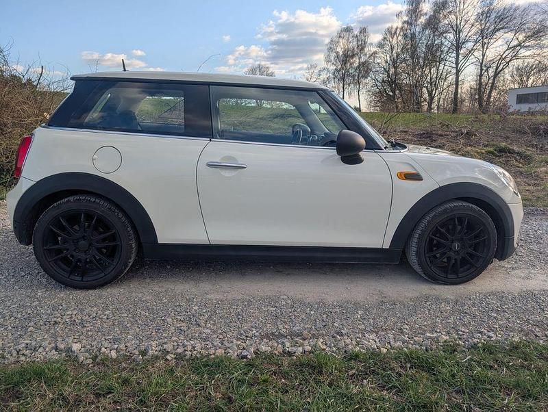 Gebraucht Mini ONE Pepper 102 PS (75 kW) 2015 Weiß Kleinwagen