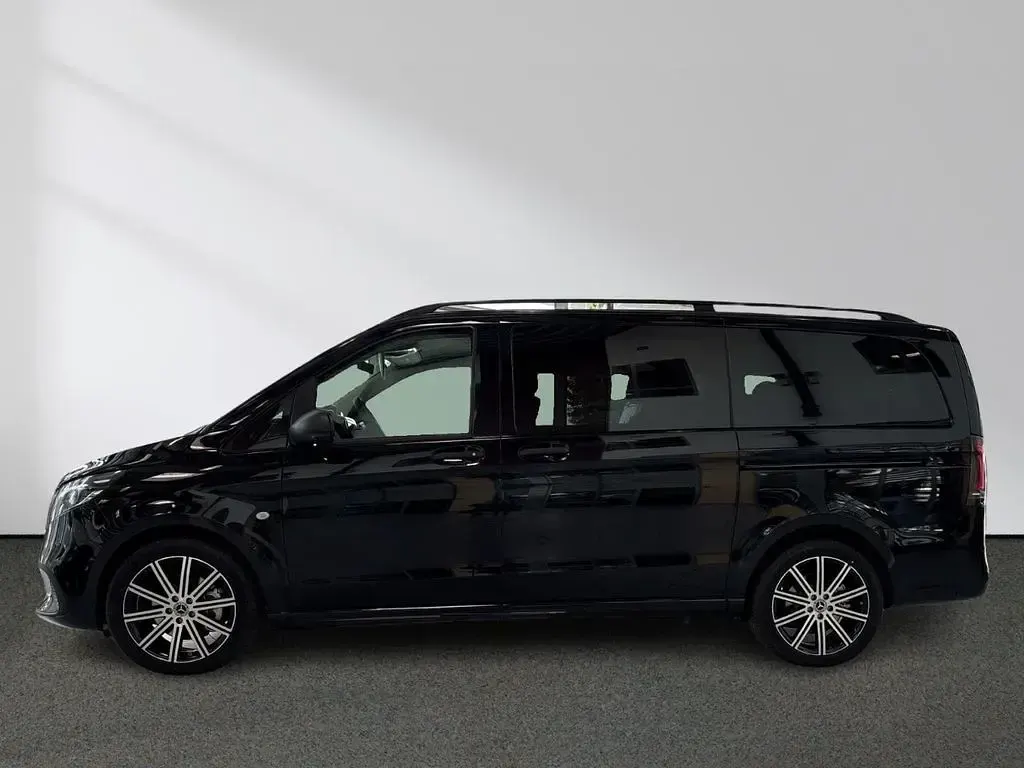 Gebraucht Mercedes Vito 190 PS (139 kW) 2026 Schwarz Van