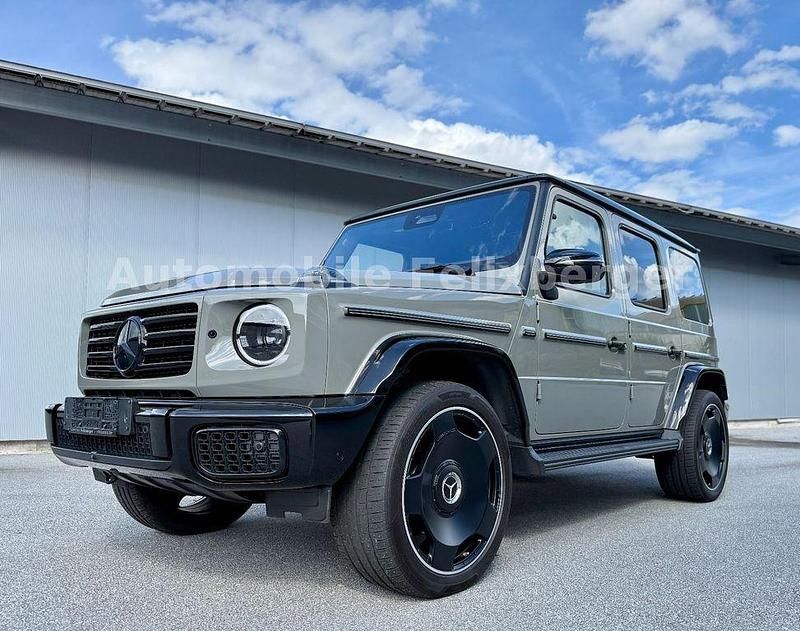 Grau Gebraucht 2024 Mercedes G450 Exclusive SUV | 169.800 € (Teuer) - Bild 1/4