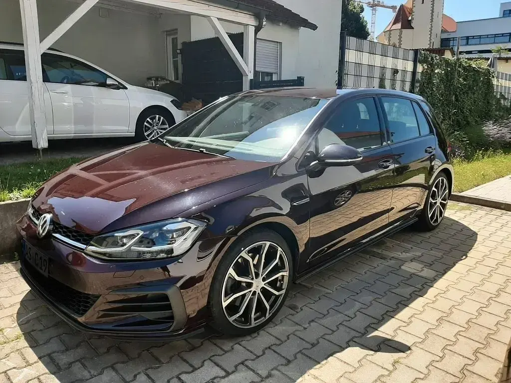 Gebraucht VW Golf VII GTD 184 PS (135 kW) 2017 Violet Limousine