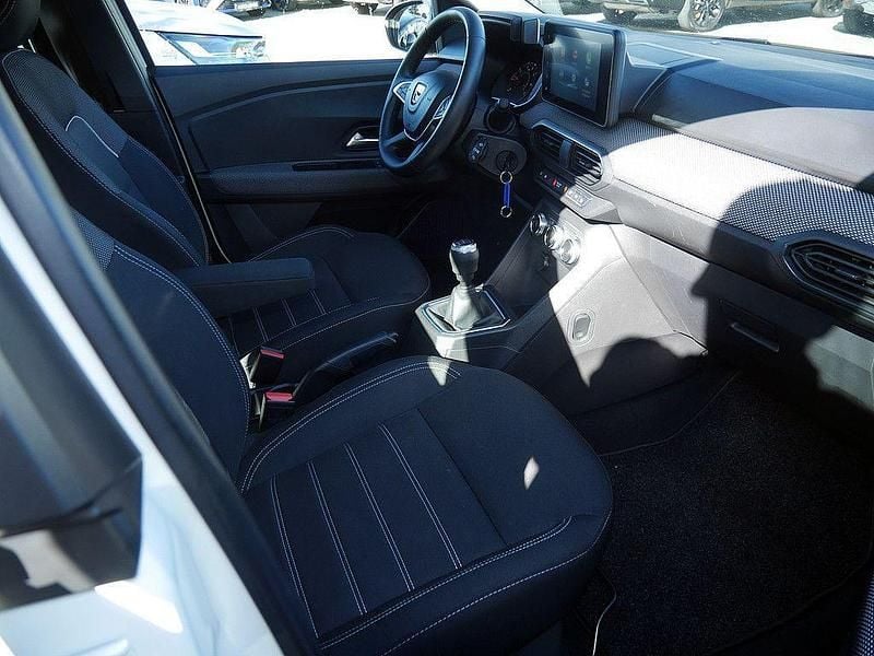 Gebraucht Dacia Sandero Comfort 91 PS (66 kW) 2022 Weiss / arktis weiss Kleinwagen