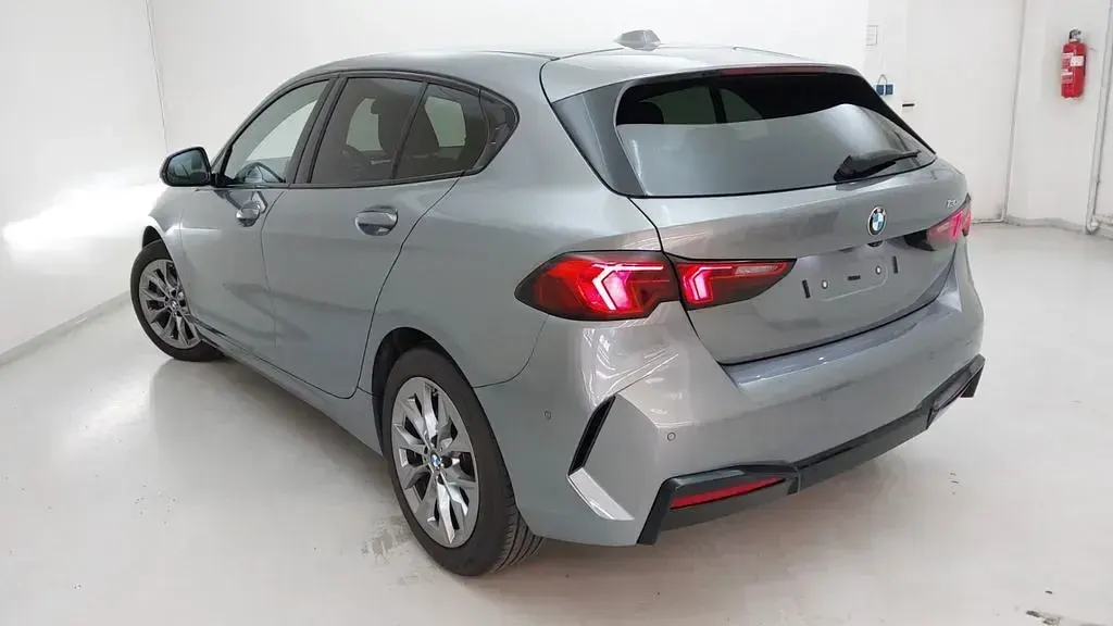 Gebraucht BMW 120 170 PS (125 kW) 2024 Grau Limousine