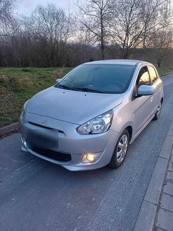 Gebraucht Mitsubishi Space Star 80 PS (58 kW) 2014 Silber Van / Kleinbus