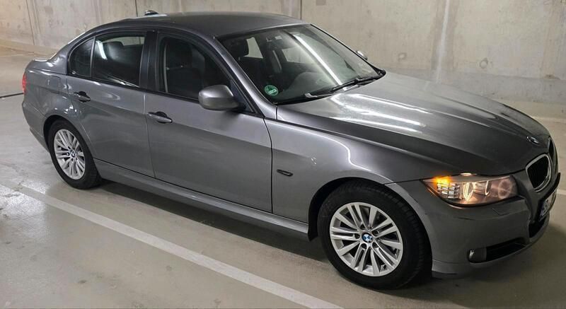 Gold Gebraucht 2009 BMW 320 Limousine | 4.585 € (Superpreis) - Bild 1/4
