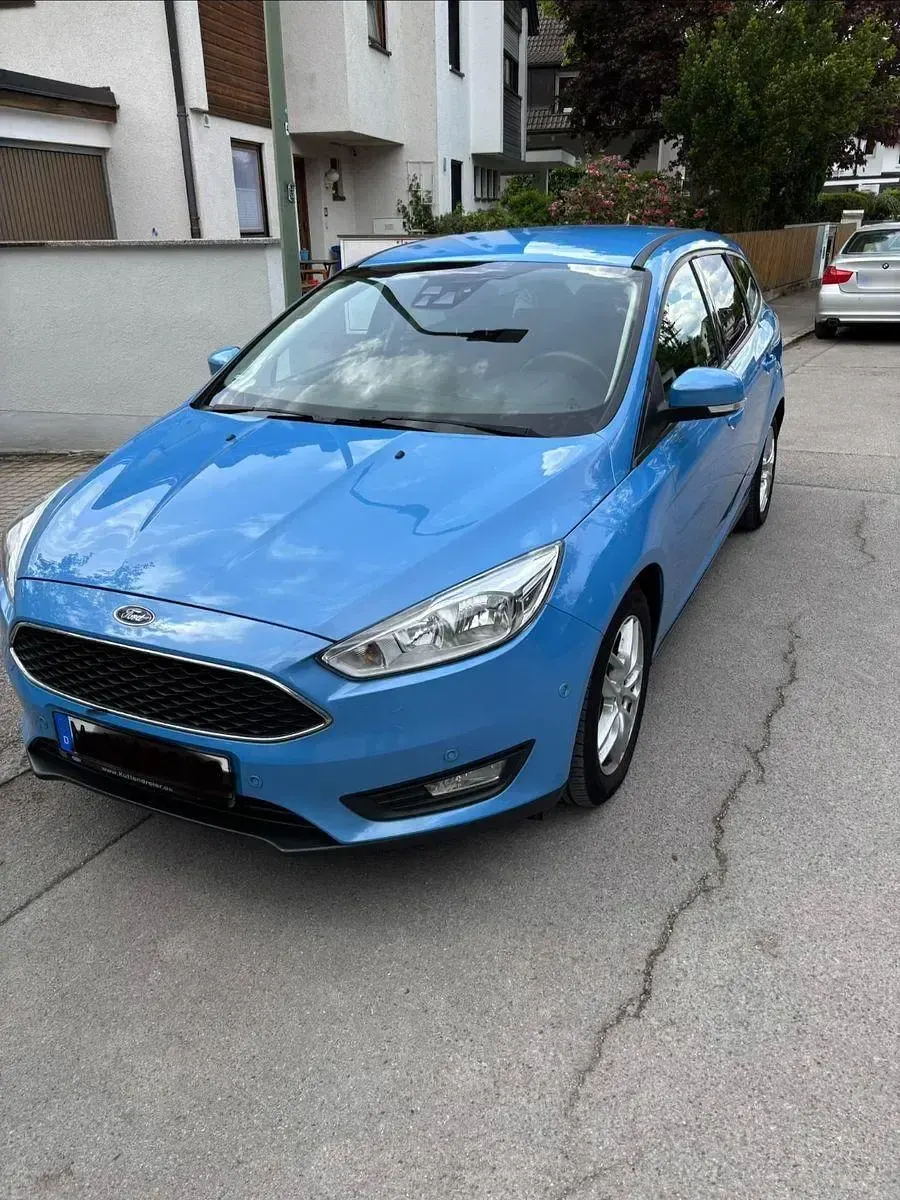 Gebraucht Ford Focus Business Edition 150 PS (110 kW) 2016 Blau Limousine