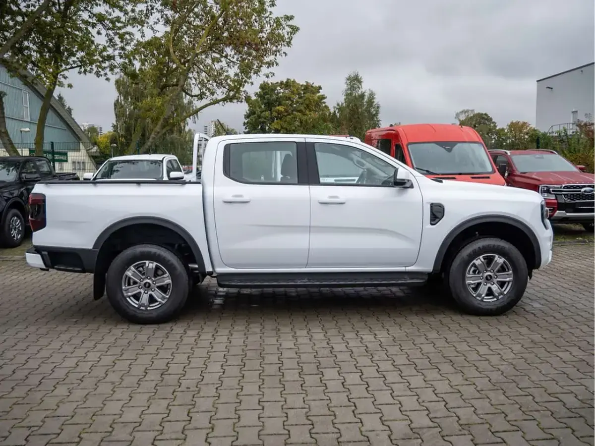 Neu Ford Ranger XLT 170 PS (125 kW) 2025 Weiß Pickup