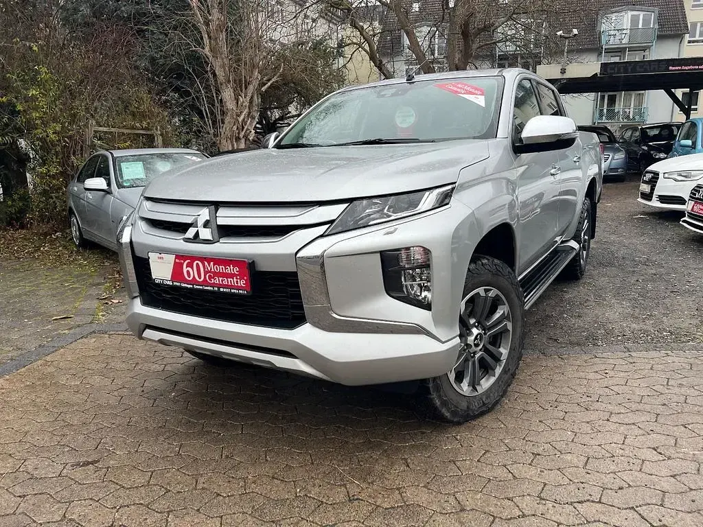 Gebraucht Mitsubishi L200 150 PS (110 kW) 2019 Silber Pickup