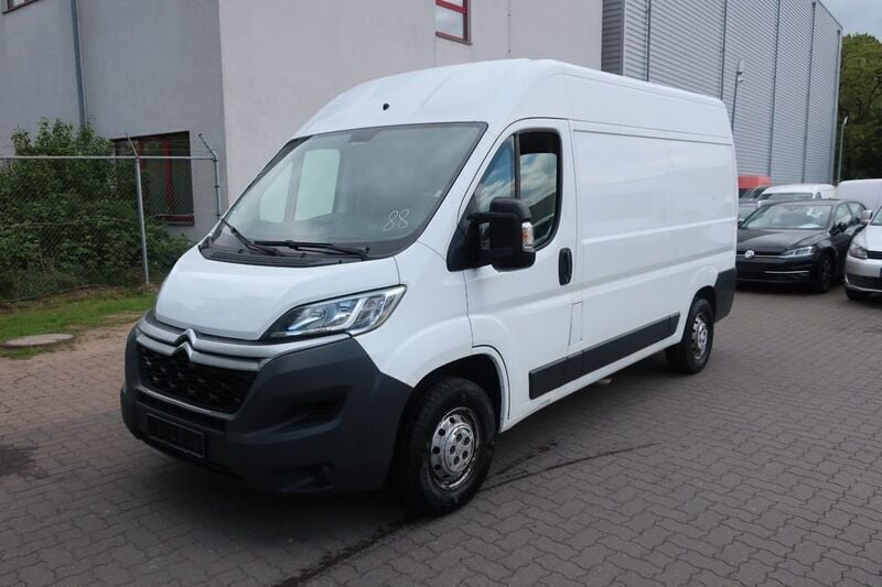 Weiß Gebraucht 2017 Citroën Jumper Van / Kleinbus | 9.300 € (Guter Preis) - Bild 1/4