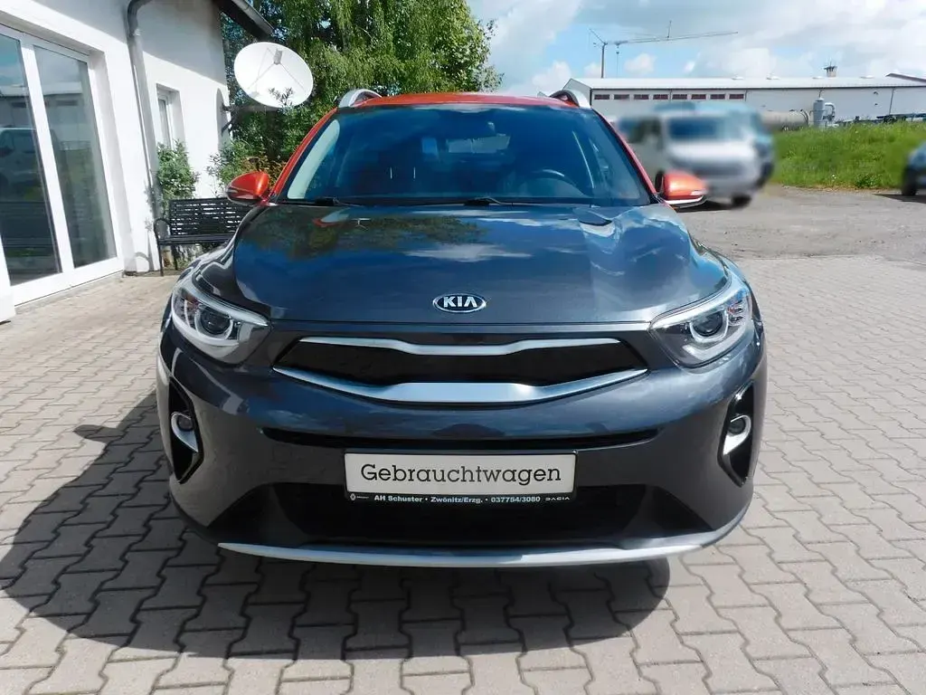 Gebraucht Kia Stonic DREAM-TEAM Edition 101 PS (74 kW) 2020 Grau SUV