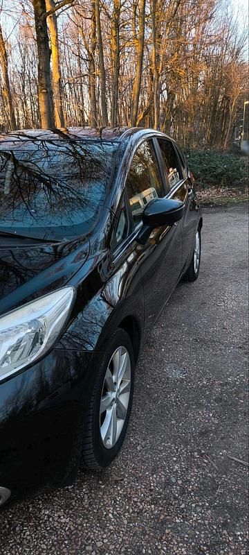 Gebraucht Nissan Note 90 PS (66 kW) 2014 Schwarz Kleinwagen