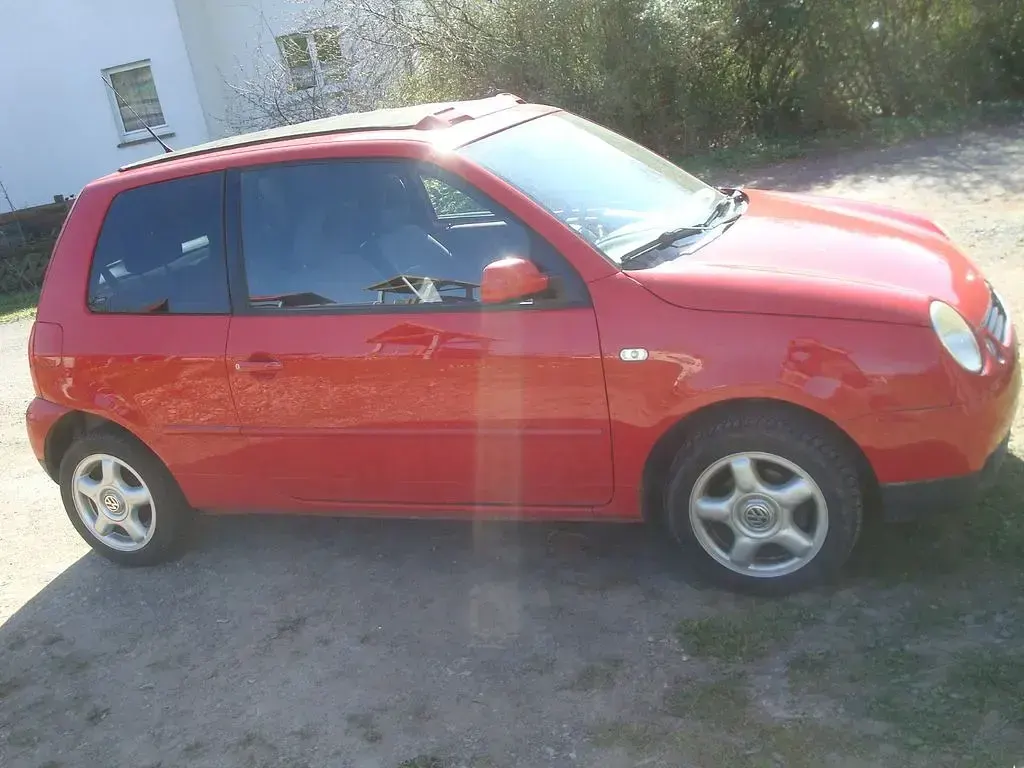Brugt VW Lupo 50 HK (36 kW) 2004 Rød Hatchback