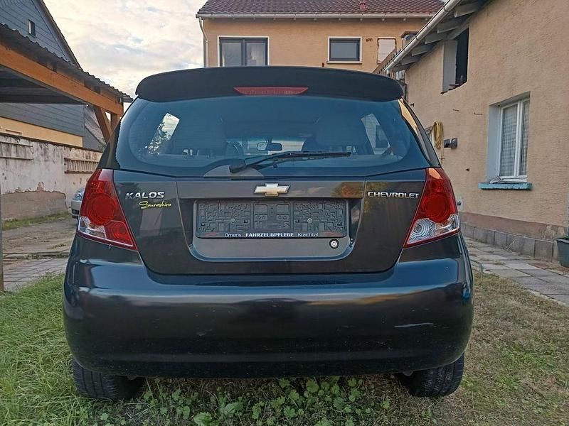 Gebraucht Chevrolet Kalos 94 PS (69 kW) 2005 Schwarz Limousine