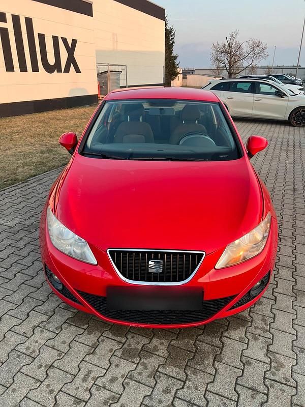 Gebraucht Seat Ibiza 86 PS (63 kW) 2011 Rot Kleinwagen