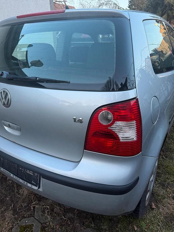 Gebraucht VW Polo 75 PS (55 kW) 2002 Silber Kleinwagen