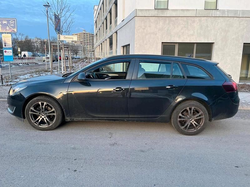 Gebraucht Opel Insignia 131 PS (96 kW) 2016 Schwarz Kombi
