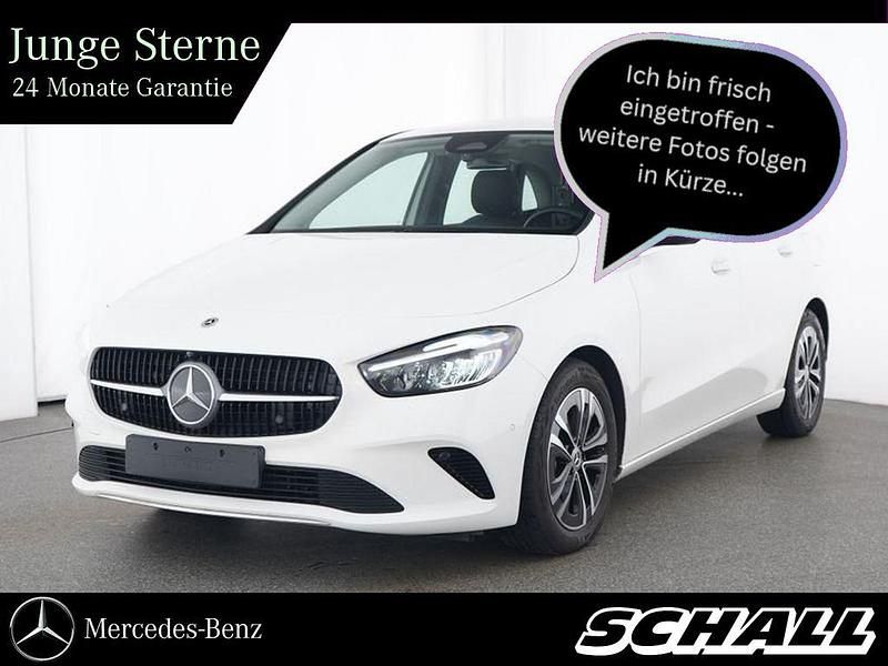 Weiß Gebraucht 2024 Mercedes B200 Progressive Van / Kleinbus | 32.838 € (Fairer Preis) - Bild 1/4