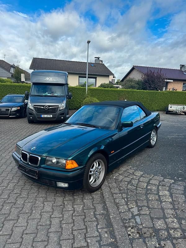Grün Gebraucht 1997 BMW 318 Cabriolet Cabrio | 5.000 € (Guter Preis) - Bild 1/4