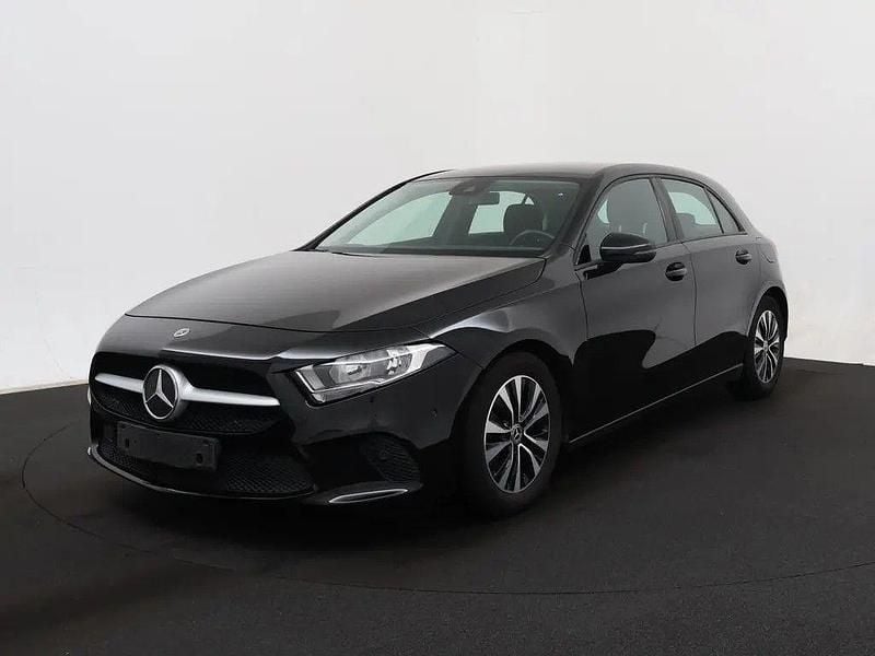 Schwarz Gebraucht 2021 Mercedes A180 Business Limousine | 11.900 € (Superpreis) - Bild 1/4