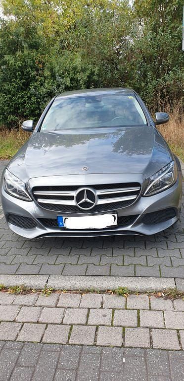 Grau Gebraucht 2018 Mercedes C180 Limousine | 19.700 € (Guter Preis) - Bild 1/4