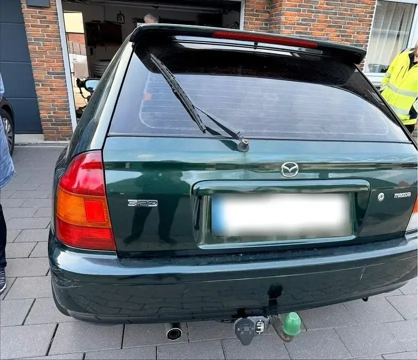 Gebraucht Mazda 323 1997 Andere farben Kleinwagen