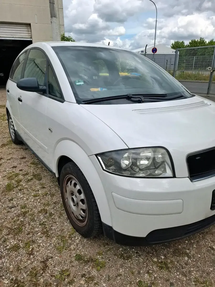 Gebraucht Audi A2 63 PS (46 kW) 2002 Weiß Kleinwagen