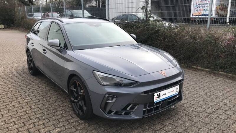Grau Neu 2024 Cupra Leon VZ Limousine | 40.900 € (Fairer Preis) - Bild 1/4