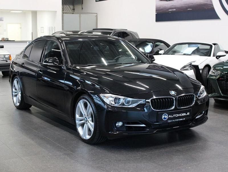 Gebraucht BMW 335 Sport Line 306 PS (225 kW) 2012 Schwarz Limousine
