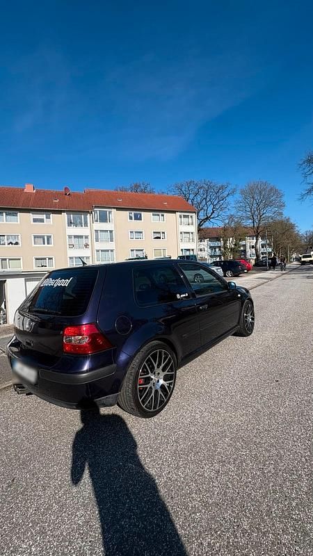 Gebraucht VW Golf IV 75 PS (55 kW) 2002 Violet Kleinwagen