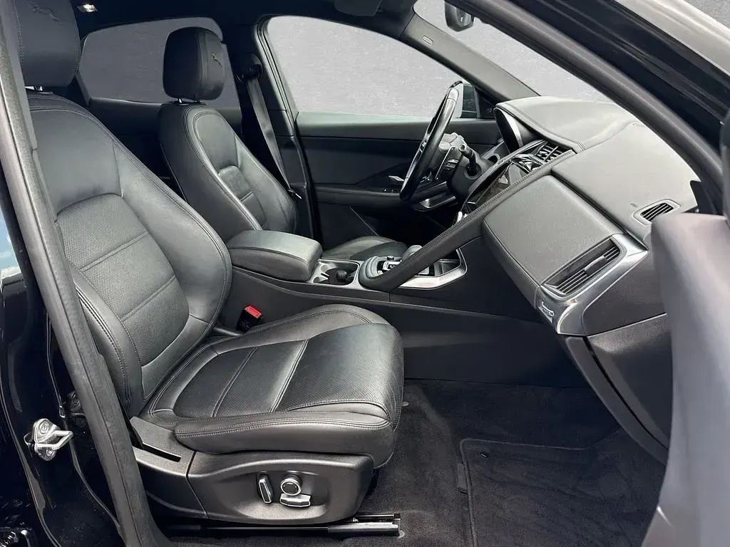Second-hand Jaguar E-Pace SE 206 CP (151 kW) 2021 Negru SUV