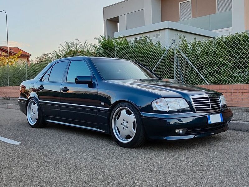 Schwarz Gebraucht 1996 Mercedes C36 AMG AMG Limousine | 28.000 € - Bild 1/4