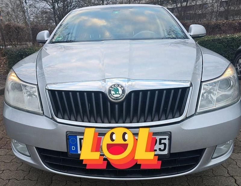Gebraucht Skoda Octavia Family 122 PS (89 kW) 2012 Silber Limousine