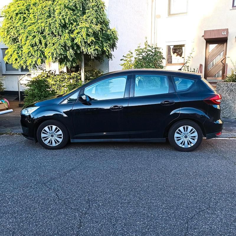 Schwarz Gebraucht 2018 Ford C-MAX Van / Kleinbus | 11.800 € (Guter Preis) - Bild 1/4