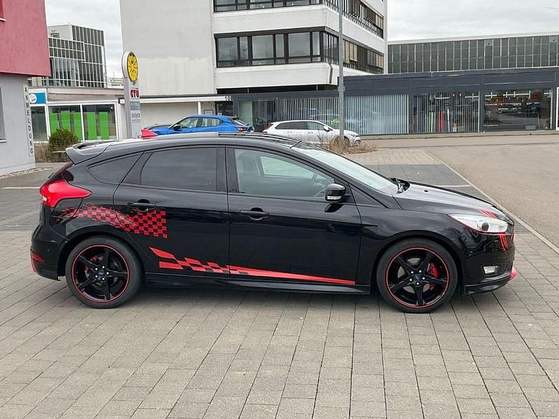 Gebraucht Ford Focus Sport 150 PS (110 kW) 2016 Schwarz Limousine