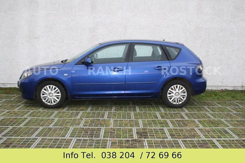 Usado Mazda 3 Active 105 HP (77 kW) 2007 Azul Sedan