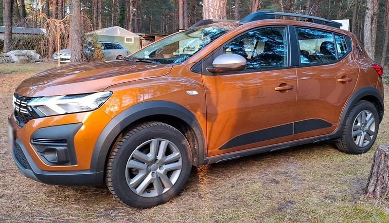 Gebraucht Dacia Sandero Expression 91 PS (66 kW) 2023 Orange Limousine