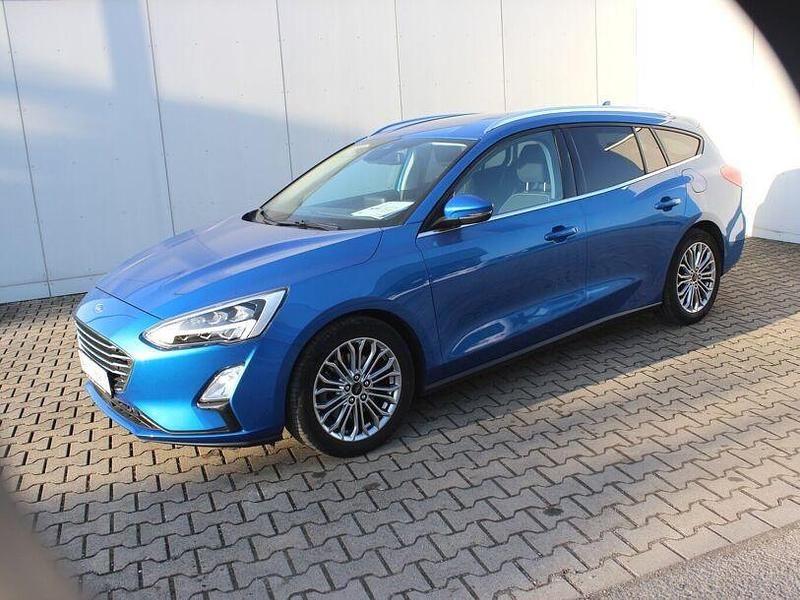 Gebraucht Ford Focus Titanium 150 PS (110 kW) 2018 Blau Kombi