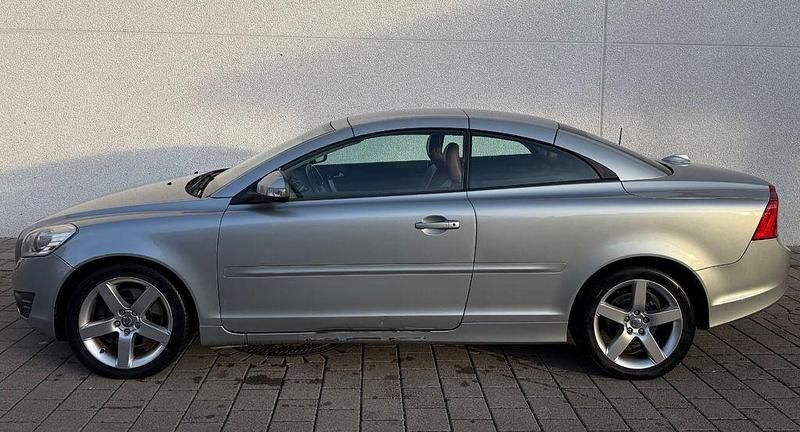 Gebraucht Volvo C70 Summum 136 PS (100 kW) 2010 Silber Cabrio