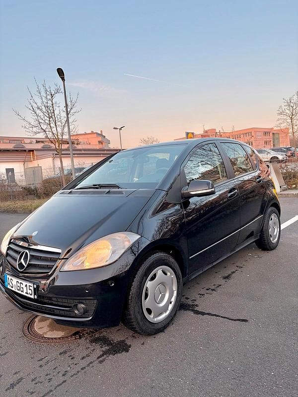 Gebraucht Mercedes A150 95 PS (69 kW) 2008 Schwarz Kleinwagen