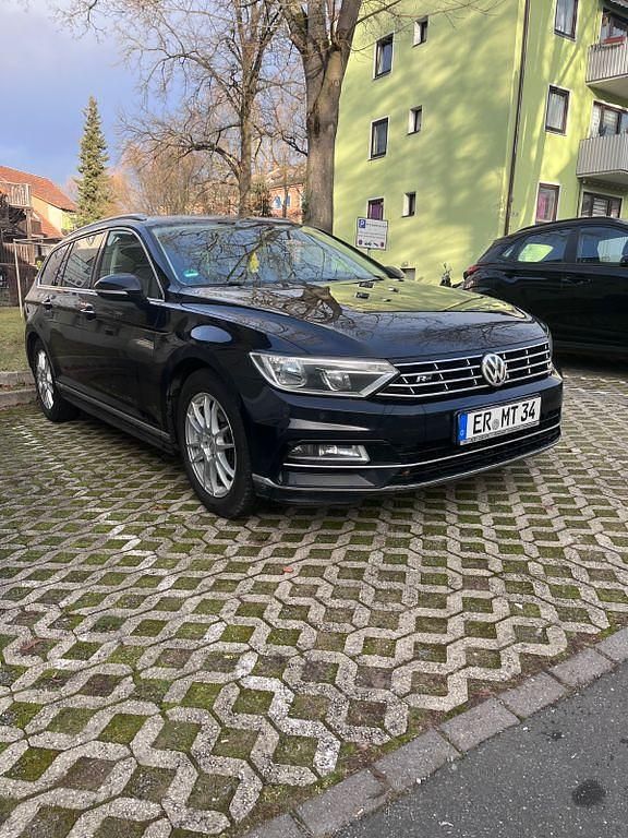 Schwarz Gebraucht 2016 VW Passat Comfortline Limousine | 10.300 € (Fairer Preis) - Bild 1/4